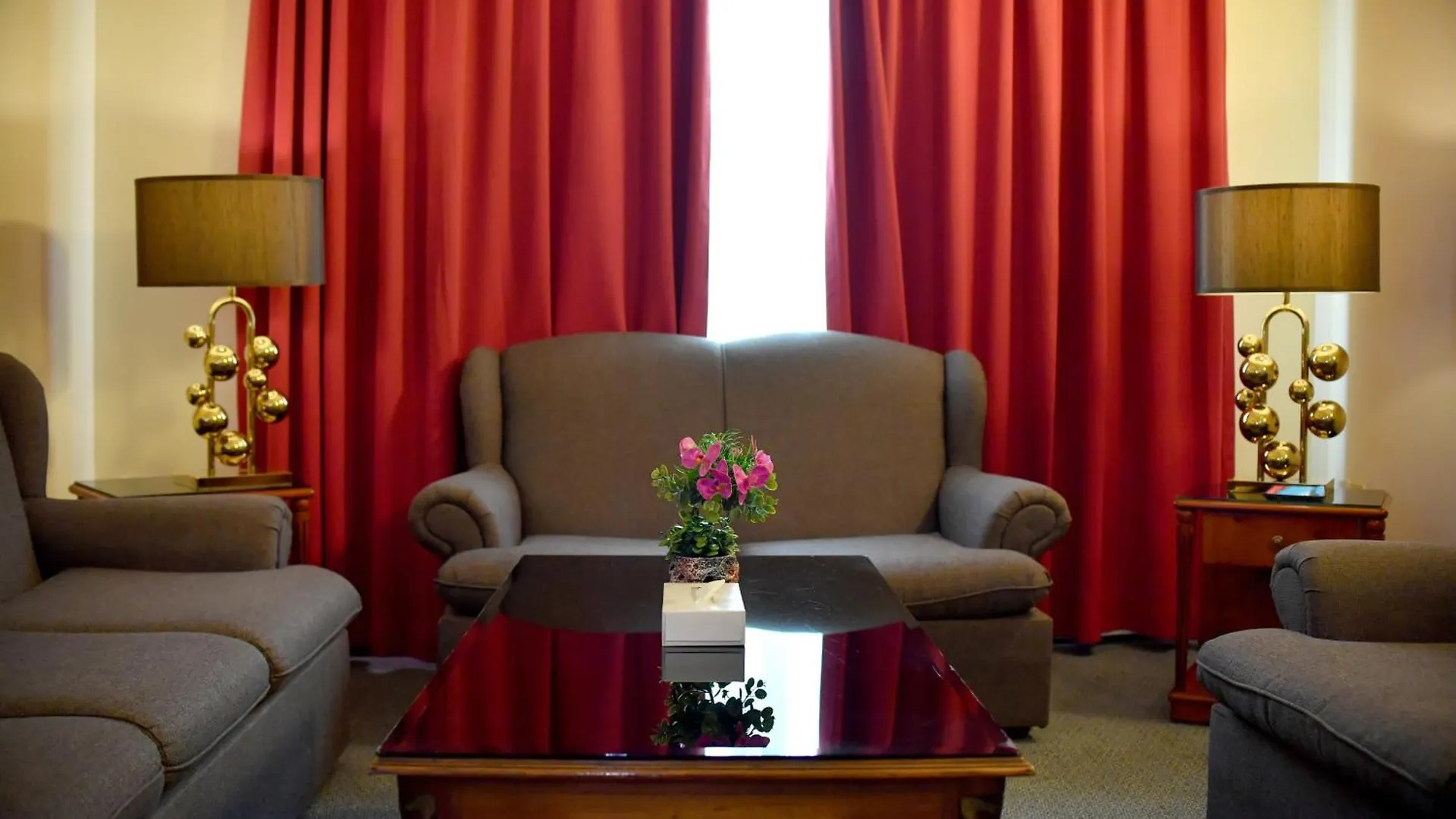 Nejoum Al Emarat Hotel Sharjah
